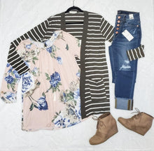 Load image into Gallery viewer, Flare are you Blush Pink Floral Top