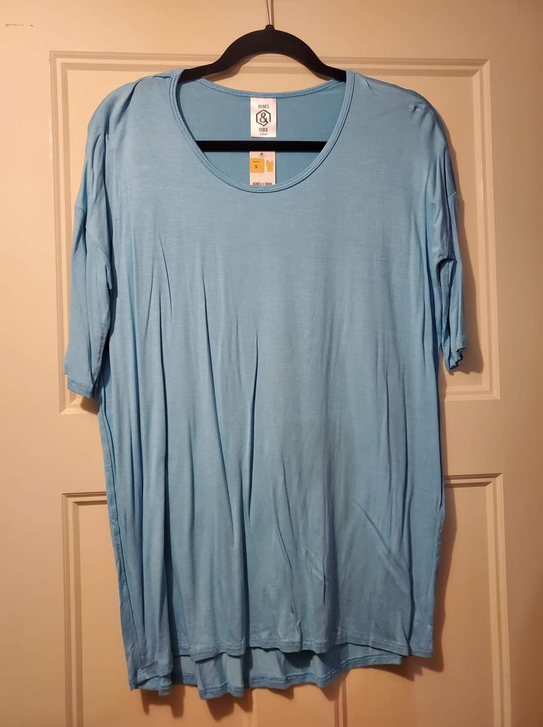 A&D Size S Light Blue Hi-Lo Tunic