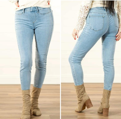 Judy Blue Lt Wash Pull-on Skinny Jeggings